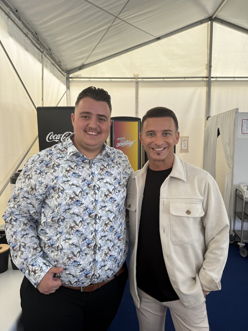 Marvin Markel backstage mit Gast